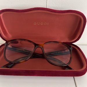 GUCCI EYEWEAR